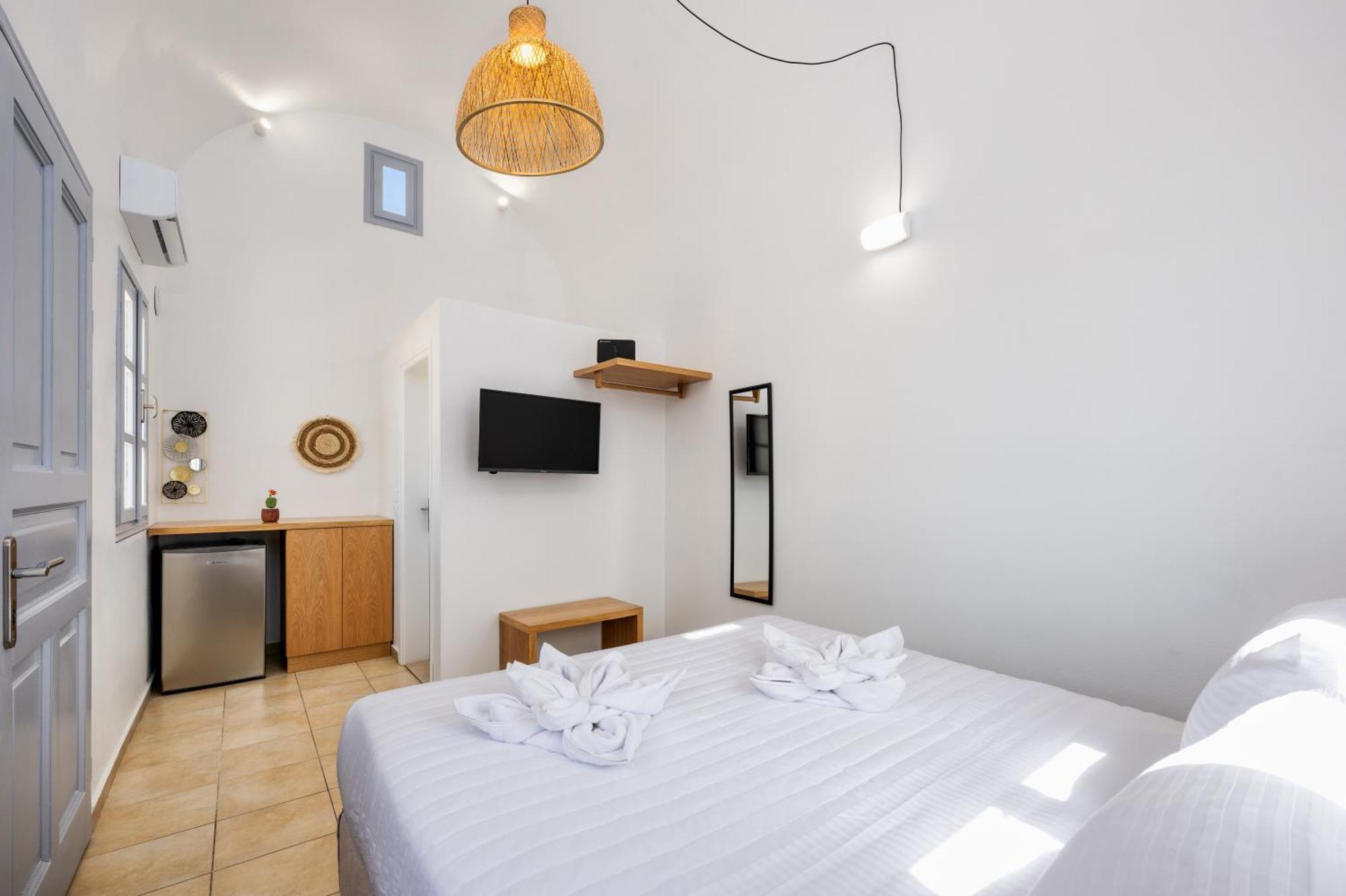 Hillside Elegance Suites Fira  Eksteriør bilde