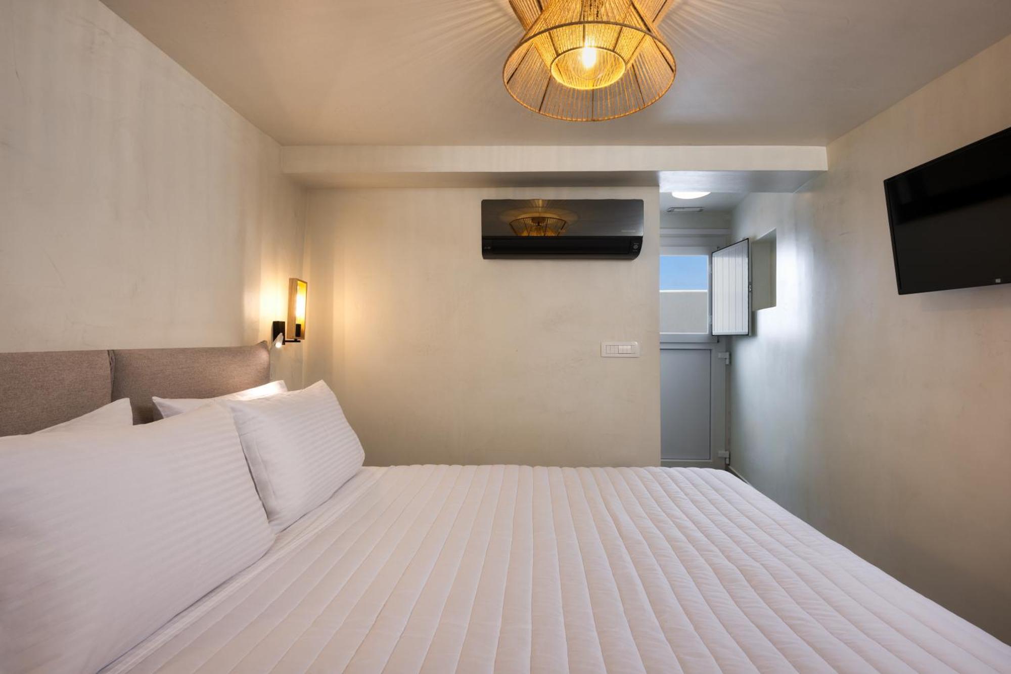 Hillside Elegance Suites Fira  Eksteriør bilde